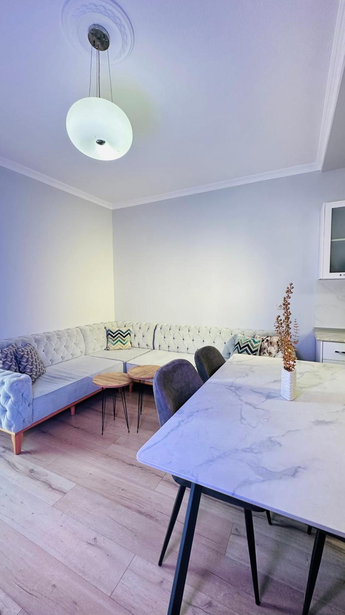 Bllok: Central Cozy Stay, 24/7 Self Check-In Tirana Exterior foto